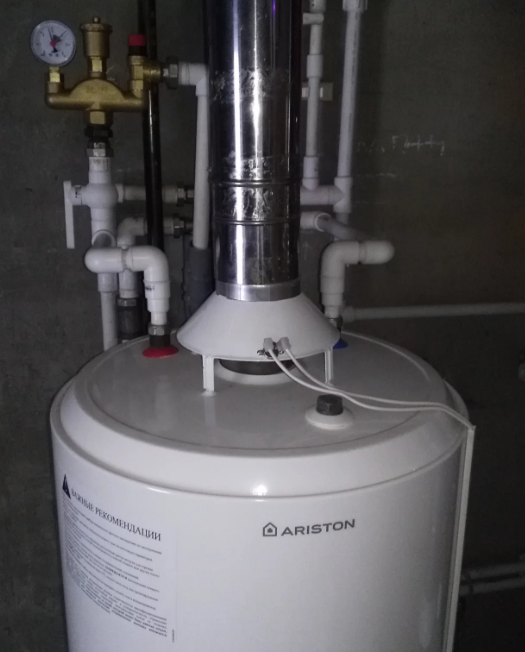газовая колонка ariston